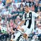 Aksi penyerang Juventus, Cristiano Ronaldo selama pertandingan persahabatan antara Juventus A dan tim B, di Villar Perosa, Italia utara, (12/8). Pada pertandingan ini Ronaldo mencetak satu gol. (Alessandro Di Marco/ANSA via AP)