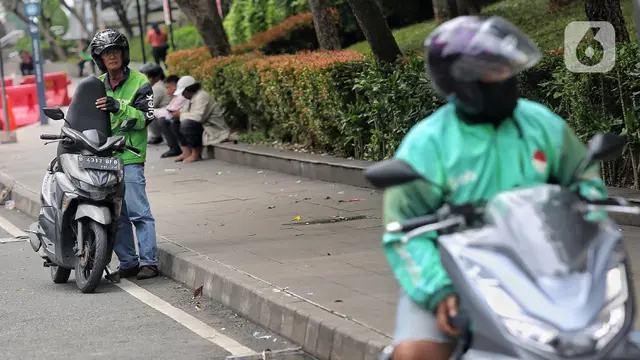 Dibayangi Aksi Unjuk Rasa, Sebagian Pengemudi Ojol Tetap Memilih Beroperasi
