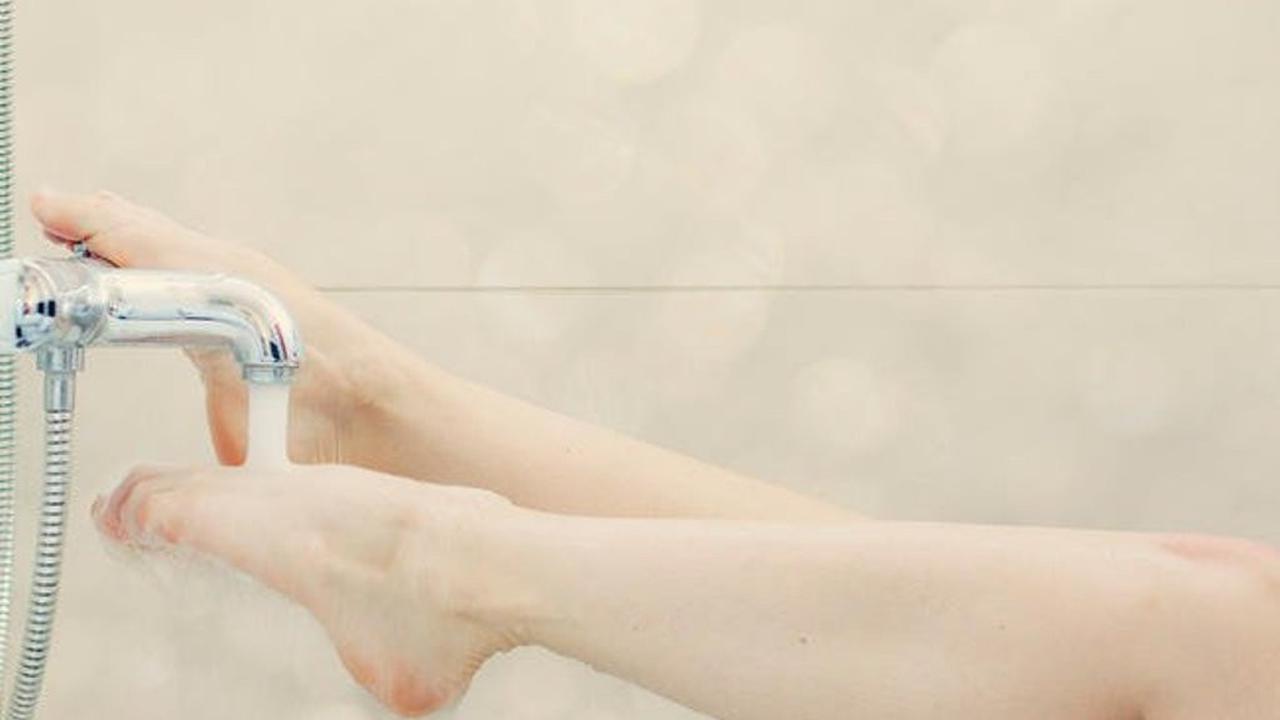 Sering-sering Mencuci Kaki Ternyata Bisa Picu Peradangan Kulit