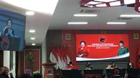 Ketum PDI Perjuangan Megawati Soekarnoputri menutup Rakernas II PDIP, Jakarta, Kamis (23/6/2022). Dalam penutupan ini, Megawati masih merahasiakan bakal capres yang akan disusung PDIP di Pilpres 2024. (Liputan6.com/Delvira Hutabarat)
