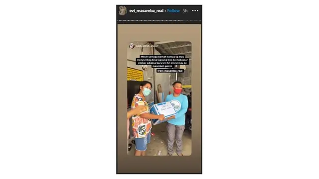 Rela Jual Alphard, Ini 6 Momen Evi Masamba Bagi Sembako untuk Korban Banjir Luwu Utara