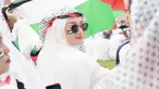 Dinda Hauw adalah salah satu artis yang ikuti dalam aksi bela Palestina di Monas. Pakai jilbab putih, kenakan sorban Palestina, dan wajah dipoles dengan makeup natural, penampilan Dinda Hauw ini sederhana dan tidak neko-neko. Namun rupanya ada netizen yang permasalahkan penampilan Dinda dan ekspresi wajahnya. Gara-gara senyum, Dinda dituding tidak merasakan sedih karena kejadian di Gaza. (Liputan6.com/IG/@dindahw)