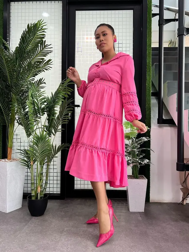 6 Potret Baby Bump Evi Masamba di Kehamilan Kedua, Aura Bumil Kian Terpancar