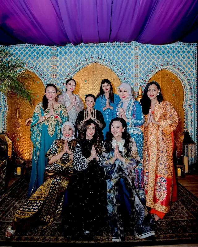 6 Potret Diana Pungky rayakan ultah ke-51 bareng artis senior, bikin netizen nostalgia era 90-an