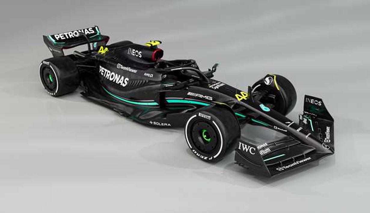 2021-Sekarang: Setelah musim 2020 banyak seri yang dibatalkan karena pandemi COVID-19, balap Formula 1 kembali hadir dengan mobil yang lebih terlihat futuristis. Mesin hybrid, pelek model turbodisc, serta desain mobil dan perangkat aerodinamika memberikan tampilan modern. Musim 2023 sedang dipimpin oleh Max Verstappen, disusul oleh Sergio Perez, dan ketiga ada Fernando Alonso. Pembalap seperti Charles Leclerc, Lando Norris, dan George Russel menjadi pembalap yang sangat kompetitif. (Foto: Mercedes-AMG W14/Source: goodwood.com)