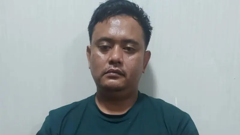 Warga Malaysia yang ditangkap Polda Riau di Samarinda, Kalimantan Timur, karena terlibat peredaran narkoba lintas provinsi.
