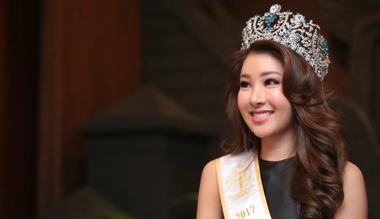 Daerah Simprug Jakarta Selatan, merupakan daerah tempat tinggal Jenny Kim. Hal ini diungkapkan Jenny Kim saat meet and greet yang diadakan oleh Yayasan Puteri Indonesia di Taman Sari Royal Heritage Spa. (Adrian Putra/Bintang.com)