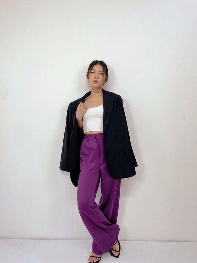 Celana Apa yang Cocok Dipadukan dengan Baju Hitam? Ini Rekomendasinya