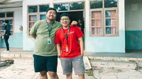 6 Potret Muhadkly Acho di Lokasi Syuting Film Agak Laen Menyala Pantiku, Kini Panen 11 Juta Penonton