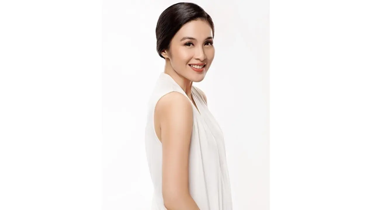Baru 2 Minggu Melahirkan, Ini 7 Penampilan Sandra Dewi yang Curi Perhatian