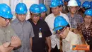 Citizen6, Purwakarta: Menteri ESDM, Darwin Zahedy Saleh beserta rombongan mengunjungi PLTA Cirata untuk mengetahui pasokan listrik selama lebaran 2011 pada, Jumat (26/8). (Pengirim: Agus Trimukti)
