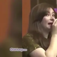 Video Kesaksian Asmirandah Pindah Keyakinan