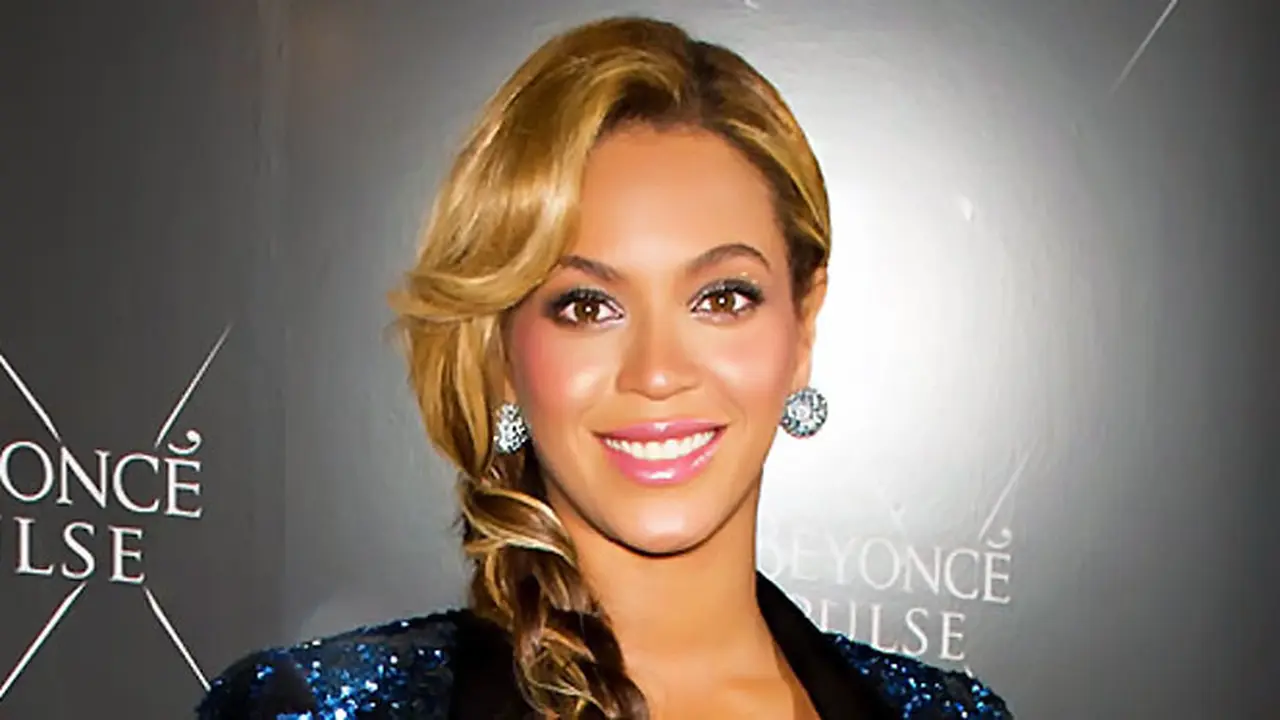 beyonce-131003c.jpg