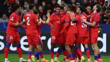 Pemain Paris Saint-Germain merayakan gol pembuka yang dicetak Willian Pacho saat matchday ketiga Liga Champions 2025/2026 melawan Bayer 04 Leverkusen di Stadion BayArena, Leverkusen, Jerman, pada Selasa 21 Oktober 2025 waktu setempat atau Rabu 22 Oktober 2025 dini hari WIB. (FRANCK FIFE/AFP)