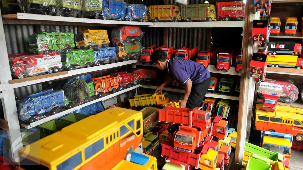 20151103-Mainan Lokal yang Makin Terpinggirkan oleh Produk Impor-Jakarta
