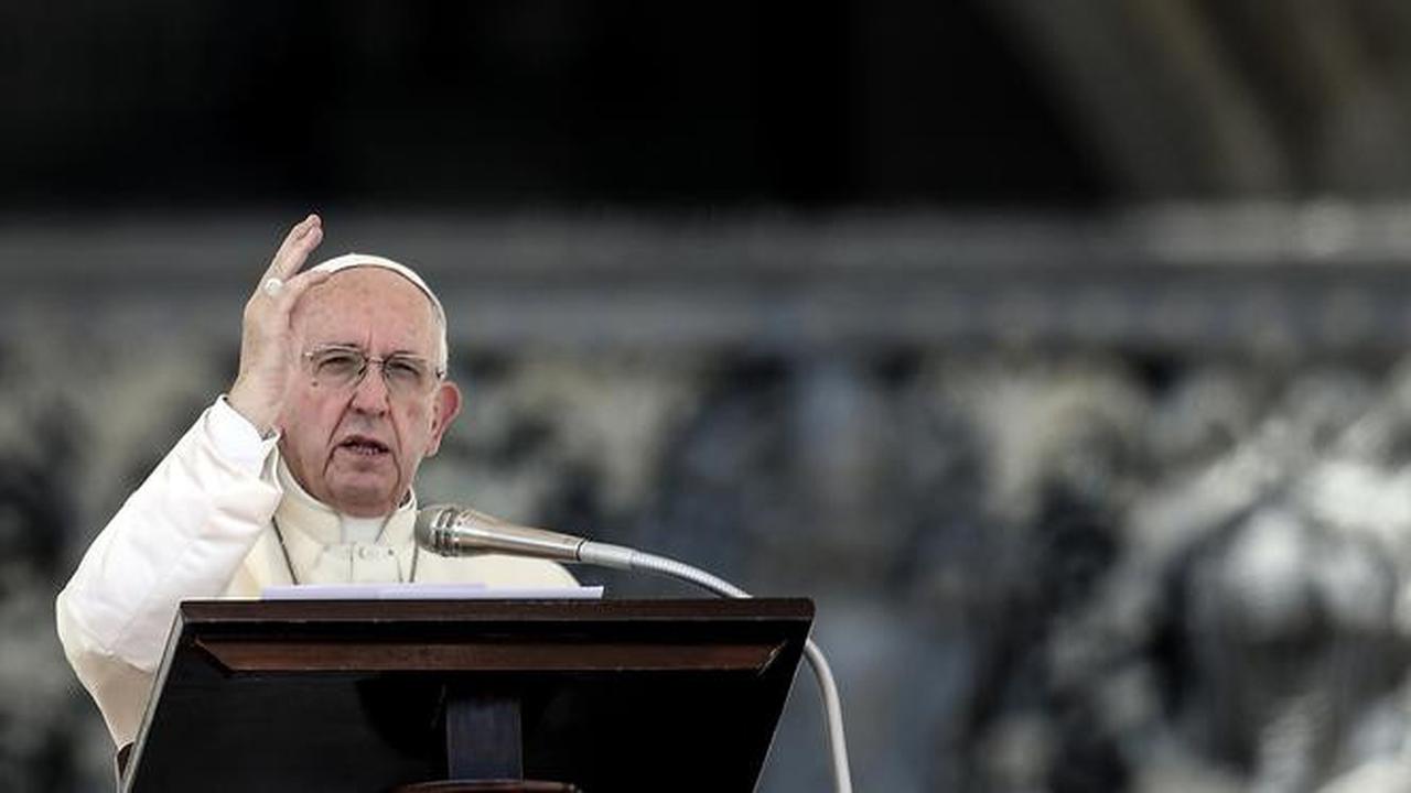 Jubah Paus Fransiskus