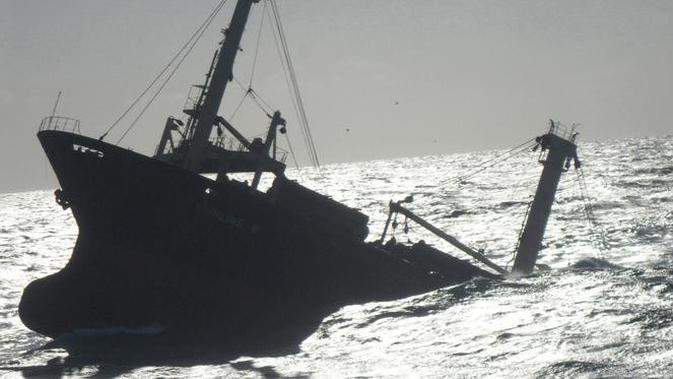 Ilustrasi kapal tenggelam (AFP Photo)