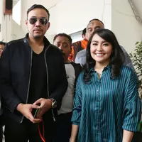 Tessa Kaunang dan Sandy Tumiwa (Nurwahyunan/bintang.com)