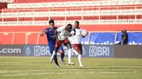 BRI Liga 1: Tumbang di Kaki Borneo FC, Arema FC Jadi Korban Buruknya Permukaan Lapangan Gelora Soepriadi?