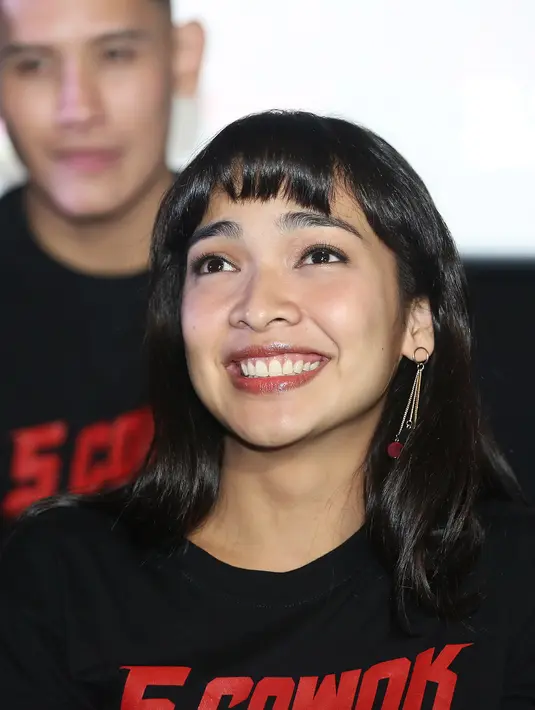 "Kalau nonton film horor tuh pasti kalau ke kamar mandi aku minta ditemenin jadi nggak berani gitu," tuturnya. (Bambang E. Ros/Bintang.com)
