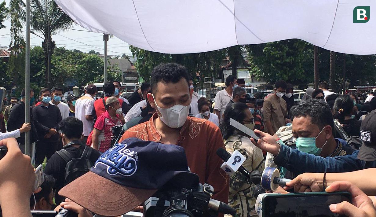 Adik Markis Kido yang juga merupakan mantan atlet bulutangkis nasional, Bona Septano menceritakan momen sedih dalam proses wafatnya sang kakak. Bona menyampaikan bahwa dirinya dan keluarga tak sempat berjumpa dengan Markis Kido untuk terakhir kalinya. (Foto: Bola.com/Erwin Fitriansyah)