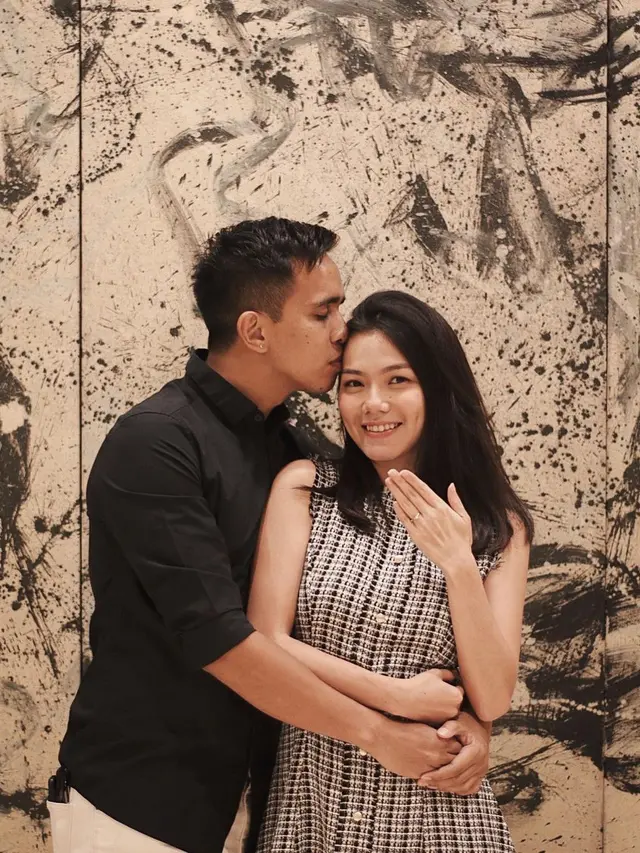 6 Potret Nana Uli Kuinra, Calon Istri Andovi da Lopez yang Jarang Tersorot