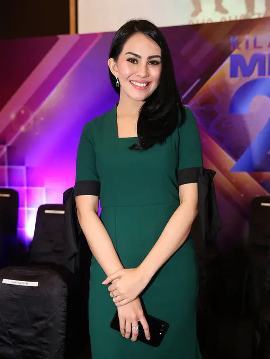 “Jadi mikirin anak, sudah ada yang mau sekolah, ada yang perlu perhatian lagi. Pulang kerja juga harus pulang,” tambahnya. (Bambang E.Ros/Bintang.com)