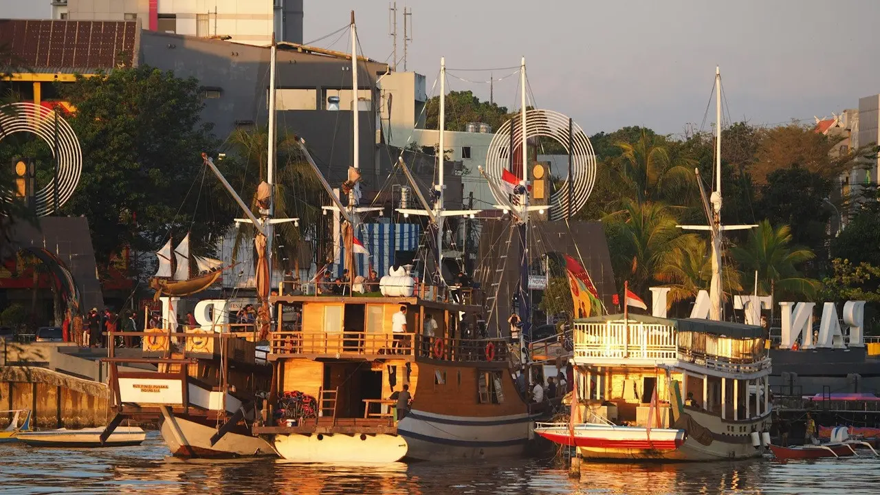 Pantai Losari, Tempat Wisata di Makassar