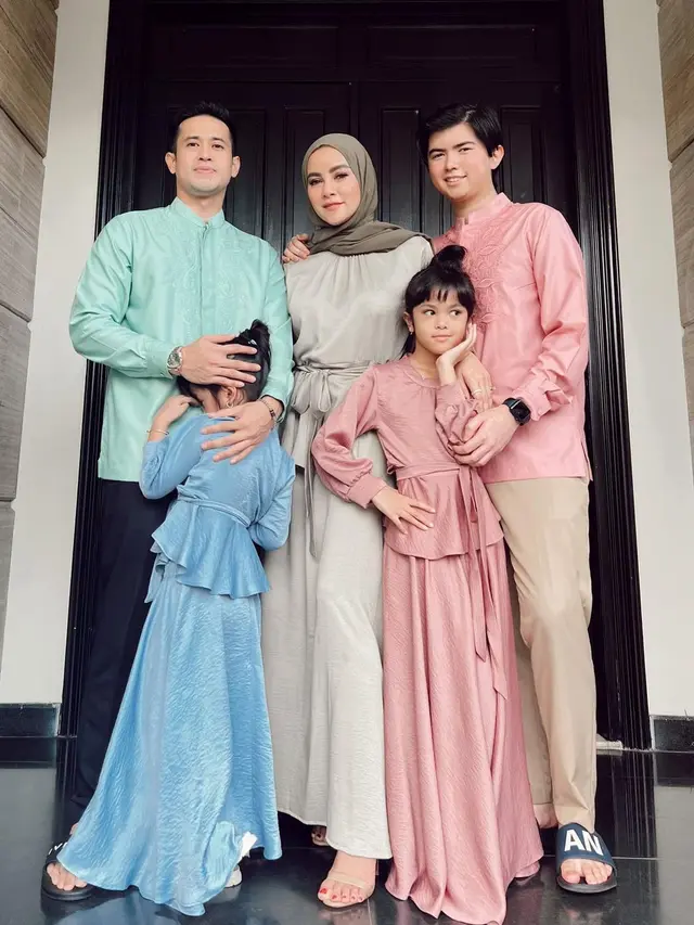 Olla Ramlan ungkap alasan rayakan lebaran bareng Aufar Hutapea di tengah proses perceraian