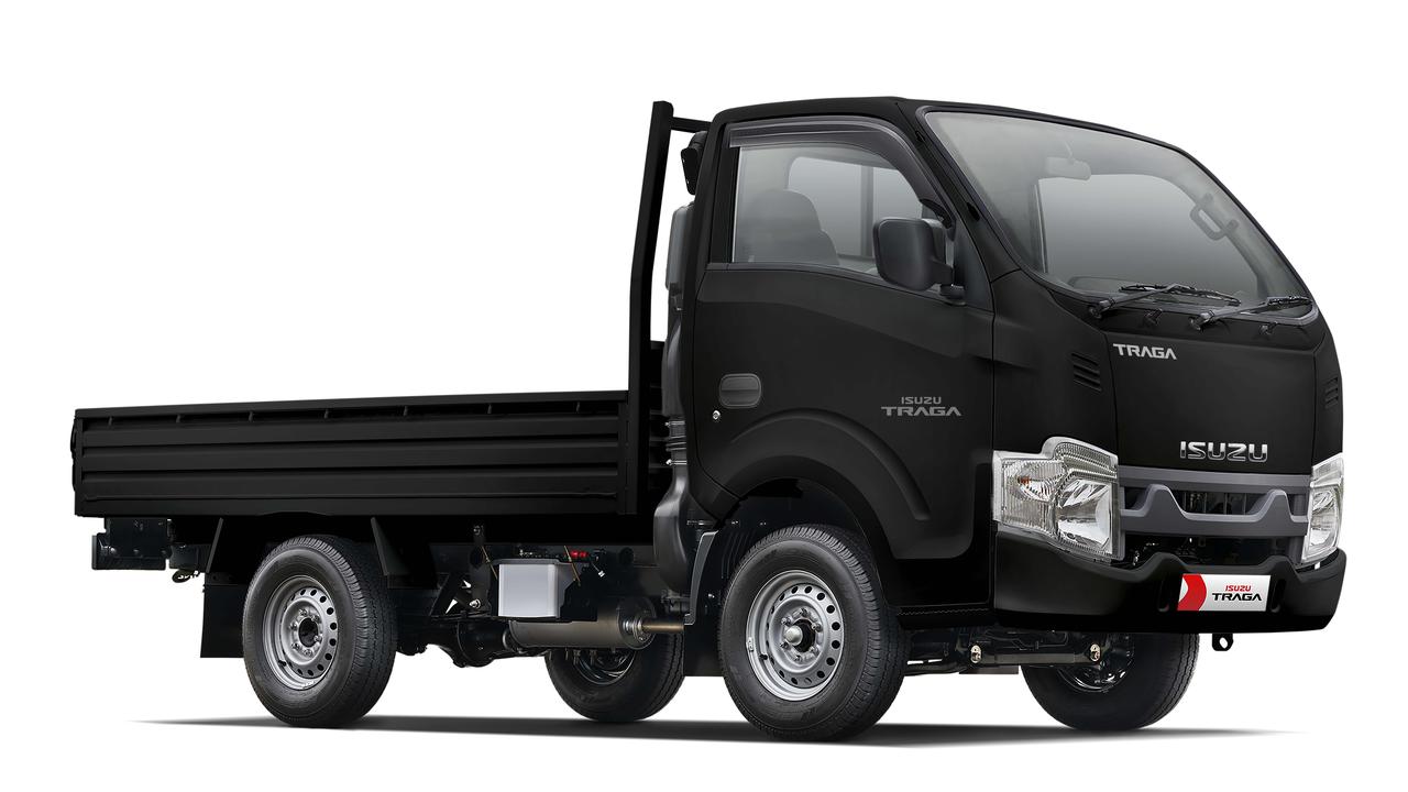 Tampil Lebih Elegan dan Gagah, Isuzu Traga Punya Warna Baru Hitam Premium (ist)