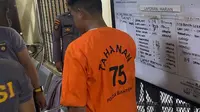 Anggota DPRD Banten Saat Masuk Kedalam Penjara Polda Banten. (Kamis, 15/04/2025). (Polda Banten).