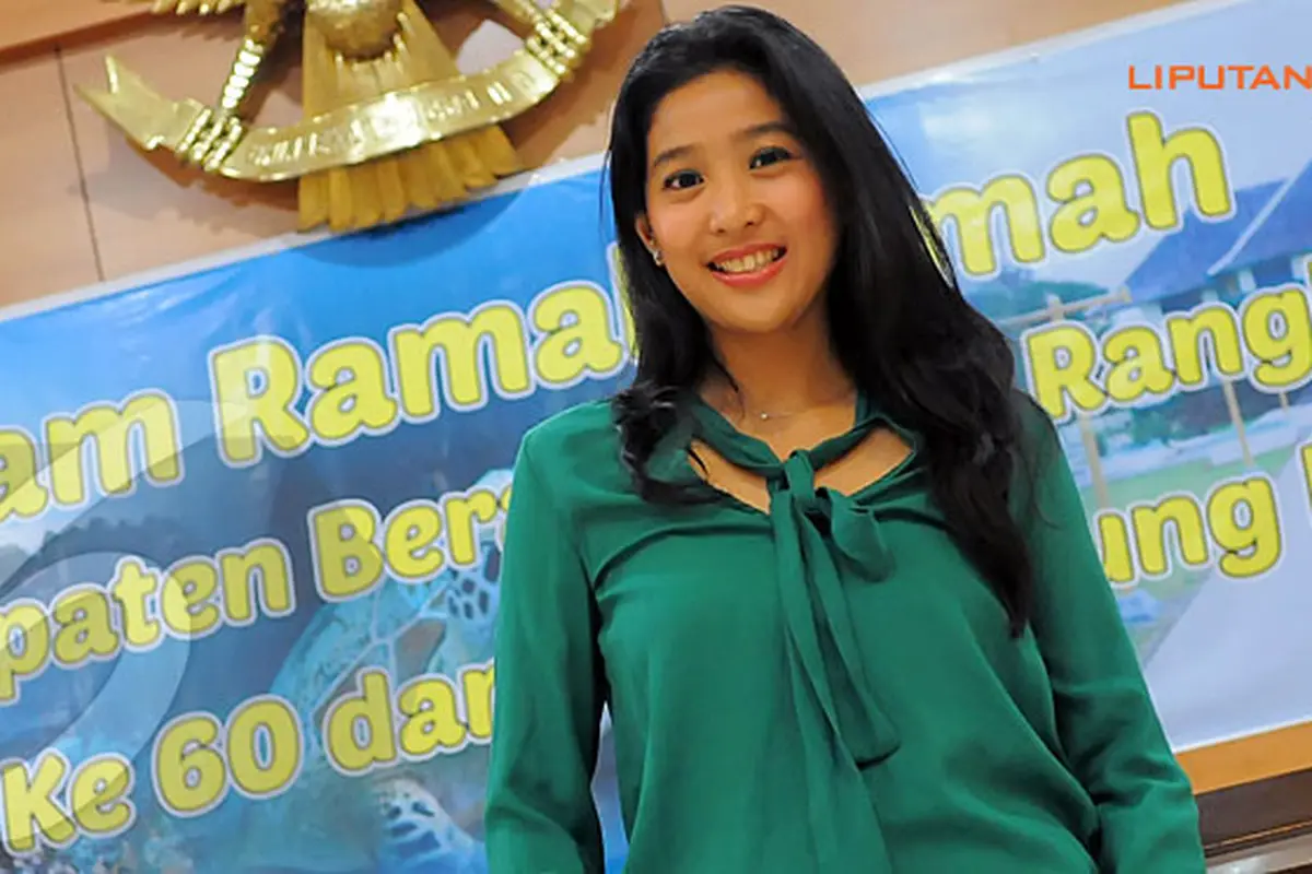 olivia-zaliant-130915b.jpg