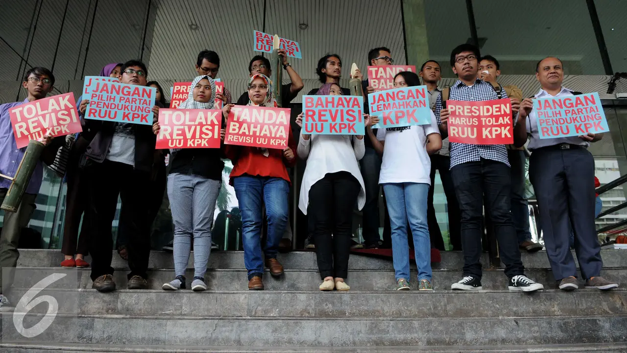 20160216-Pentungan-Tolak-Revisi-KPK-Jakarta-HA