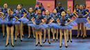 Penari ballet cilik saat pementasan di Teater Jakarta TIM, Sabtu, (12/9). Pertunjukan tari ballet oleh Namarina ini mengangkat tema "Di Bawah Langit Biru". (Bola.com/M Iqbal Ichsan)