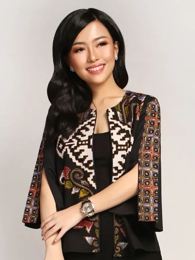 6 Model Blazer Batik, Tampil Elegan dan Fashionable