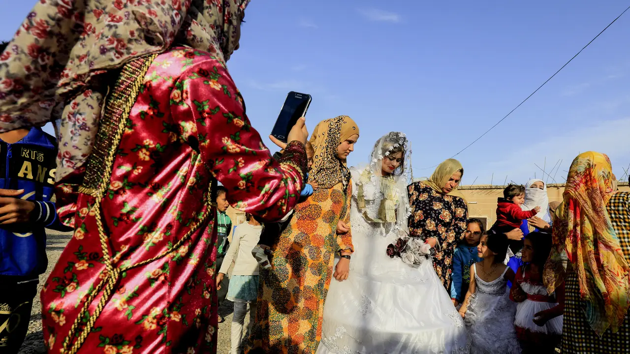 Usai ISIS Ditumpas, Pengantin Ini yang Pertama Menikah di Kota Raqqa