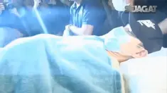 Andy Lau terjatuh dari kuda saat syuting iklan di Thailand.