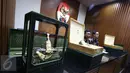 Direktorat Gratifikasi KPK memamerkan barang mewah pemberian dari rombongan Raja Salman bin Abdul Aziz al-Saud, Jakarta, Kamis (16/3). Barang-barang gratifikasi itu dilaporkan ke KPK dalam periode 7-15 Maret 2017. (Liputan6.com/Helmi Afandi)
