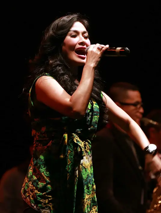 Meski tampil tanpa bayaran, wanita cantik kelahiran Bongas, Indramayu, 29 Mei 1972 ini tetap merasa senang dan bersyukur bisa ikut terlibat di Kampung GaSS 2. (Deki Prayoga/Bintang.com)