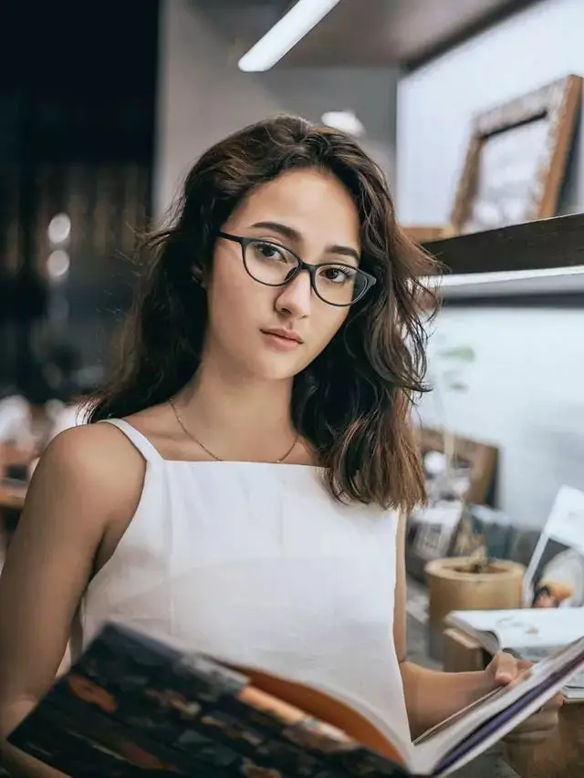 [Fimela] Naomi Zaskia