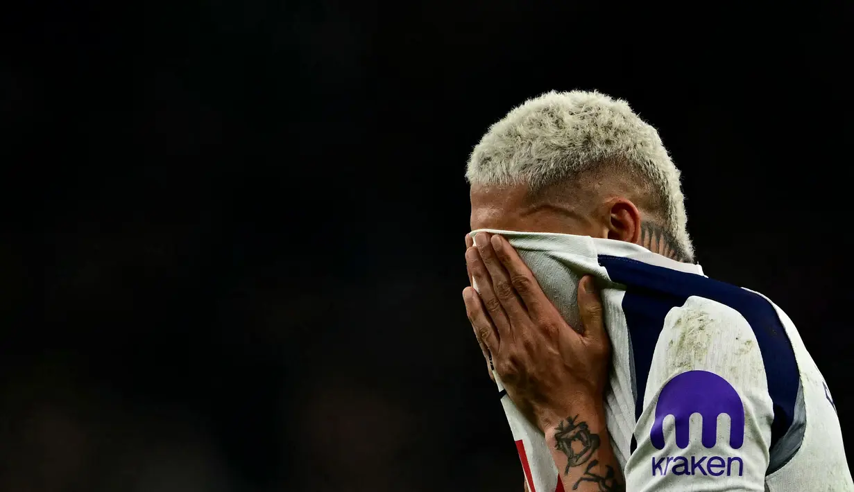 Tottenham Hotspur kembali mendapatkan hasil buruk saat menjamu Crystal Palace dalam laga lanjutan Liga Inggris 2025/2026 di Tottenham Hotspur Stadium, London, Kamis (05/03/2026) waktu setempat. (AFP/Benstansall)