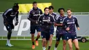 Para pemain Juventus mengikuti sesi latihan di JTC Continassa, Turin, Italia, 1 November 2022. Juventus akan menghadapi Paris Saint-Germain (PSG) pada pertandingan sepak bola Liga Champions. (FRANCK FIFE/AFP)