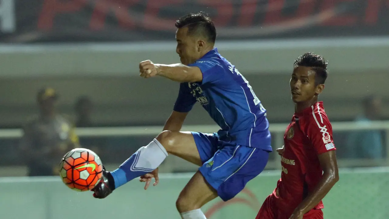 Persib Vs Semen Padang