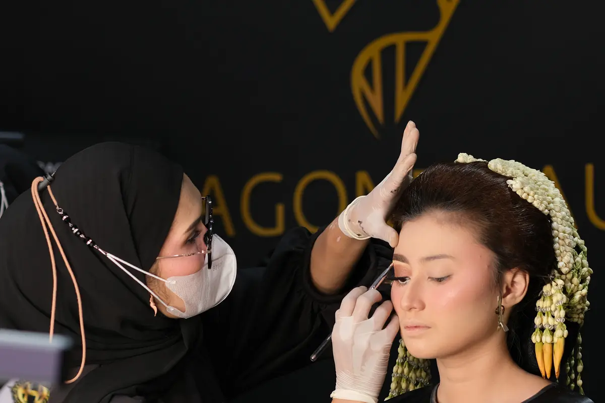Tips Jadikan Hobi Makeup Jadi Profesi Menjanjikan di Paragon Beauty Academy