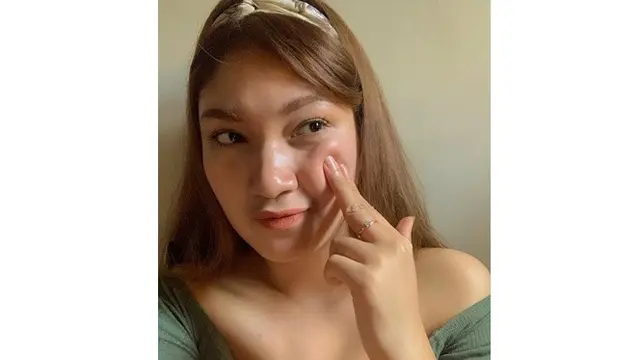 6 Potret Rynda Arkan, Kekasih Tretan Muslim yang Cantik Memesona