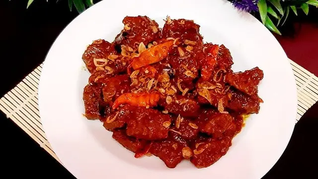 Resep Kicik Daging Sapi Pedas dengan Cabai Rawit