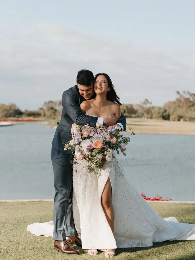 Momen Bahagia Aurelie Moeremans dan Tyler Bigenho di Hari Pernikahan (Instagram/@aurelie)