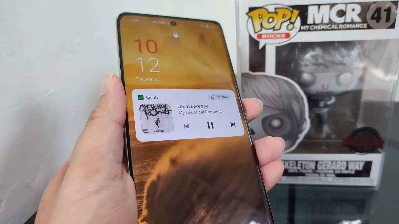 Fitur Always-On Display Oppo Reno8 T 5G (Liputan6.com/Giovani Dio Prasasti)