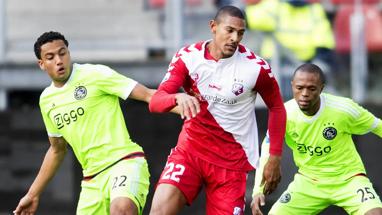 Sebastian Haller, Penyerang FC Utrecht