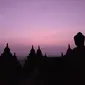 Sedang mencari tempat terdekat untuk menghabiskan liburan singkat penuh kenangan? Coba saja nikmati paket mengejar matahari pagi di Borobudur.  (Liputan6.com/Dinny Mutiah)